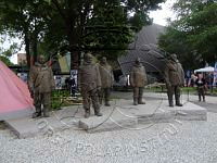 NP050252.jpg